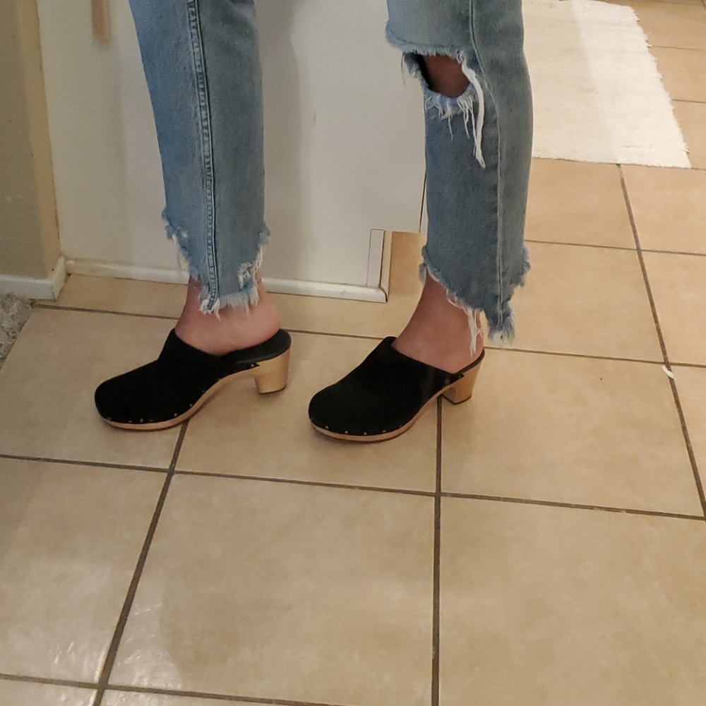 Ugg clogs